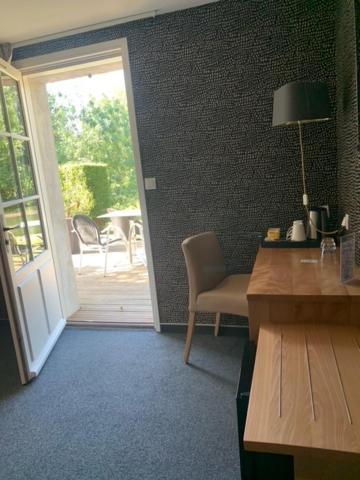 Logis Auberge De La Riviere Les Velluire-sur-Vendee Luaran gambar