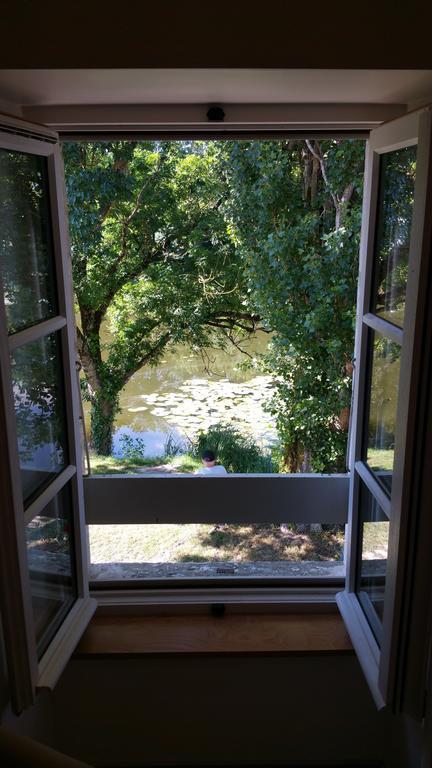 Logis Auberge De La Riviere Les Velluire-sur-Vendee Luaran gambar